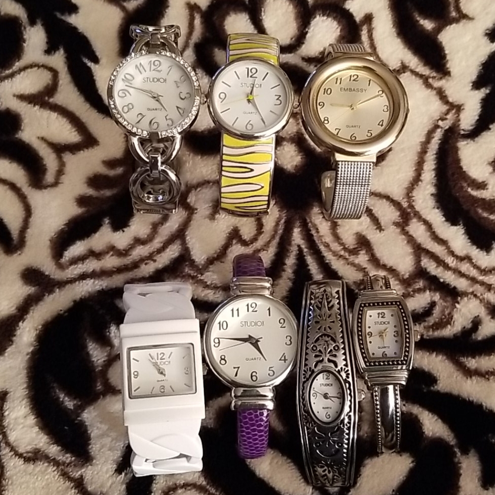 7 Watches - Need Batteries